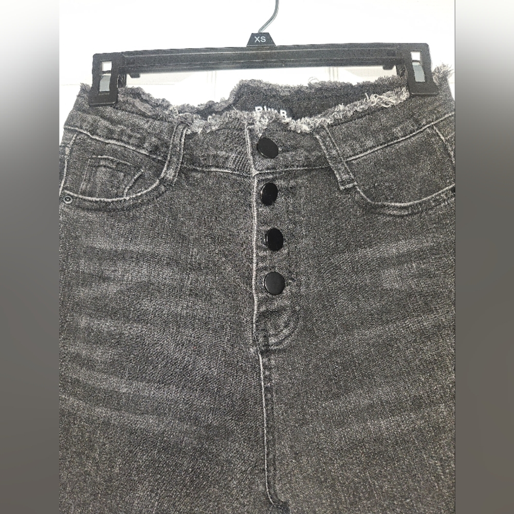 Blue B Collection Rhinestone High Rise Cropped Flare Jeans Size Small - Picture 8 of 12